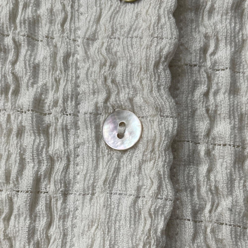 White Crinkle Button-Up Crop Top - Picture 3 of 5